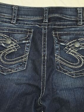Silver Jeans Women's Dark Indigo Bootcut Jeans with Embroidered Back Pockets